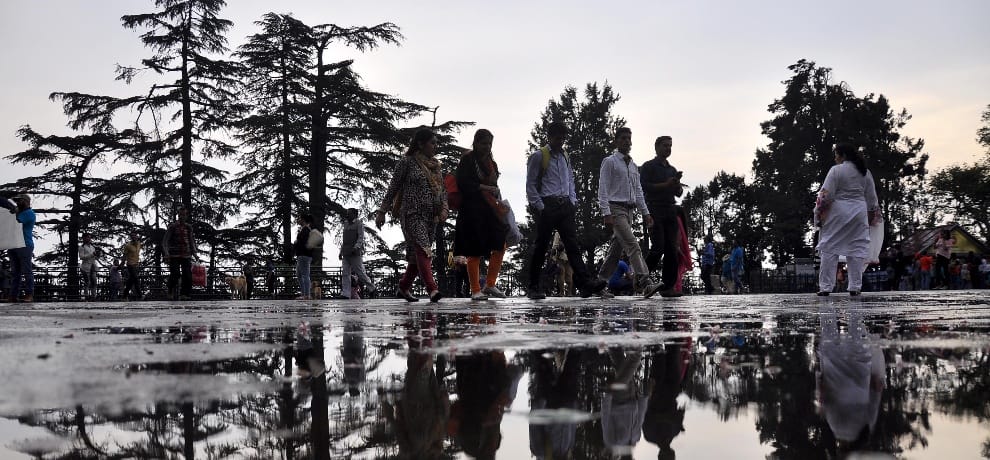 snowfall in rohtang and rain in shimla