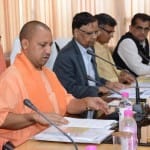 सीएम योगी व नीति आयोग के उपाध्यक्ष अरविंद पनगड़िया