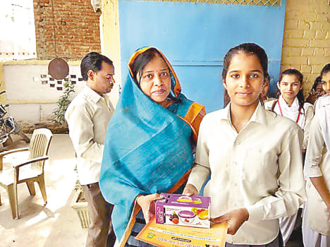 Skills show in Mehndi and Rangoli competitions