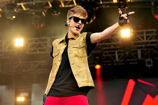 international pop star justin bieber profile