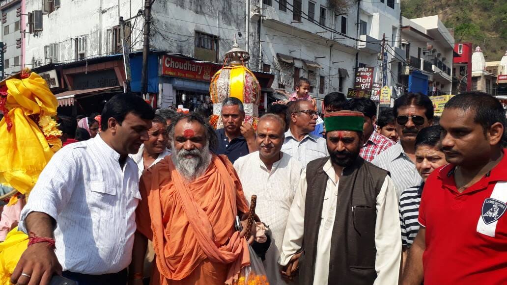 pilgrims were with lord vishvnath maa jagdishila doli in harki paidi