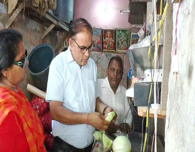 Plastic cabbage scam busted in ambala, viral video