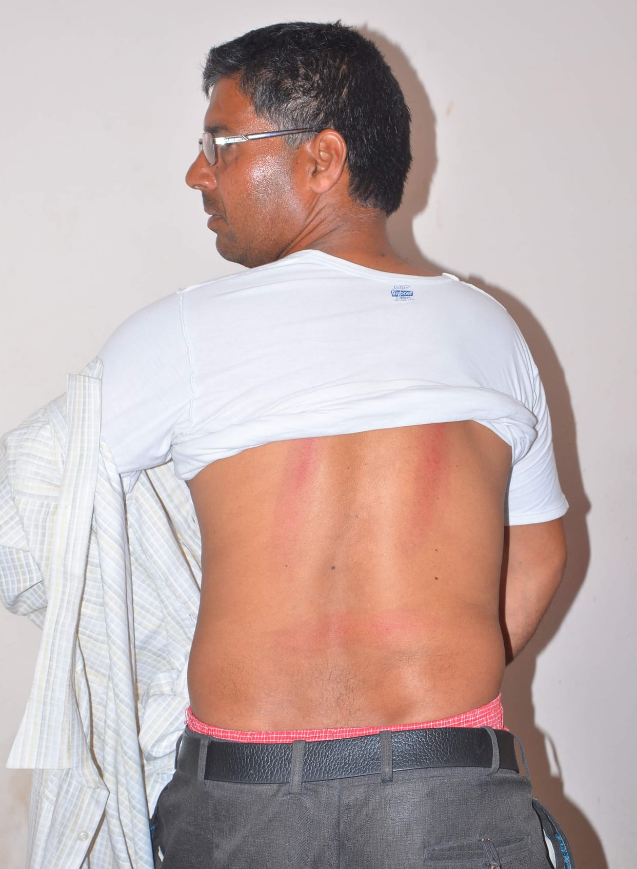 je xen beaten by people