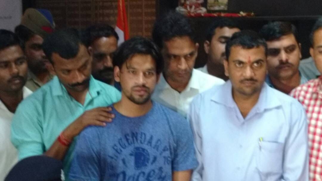 neighbour killed retired army man's two daughters in lucknow 