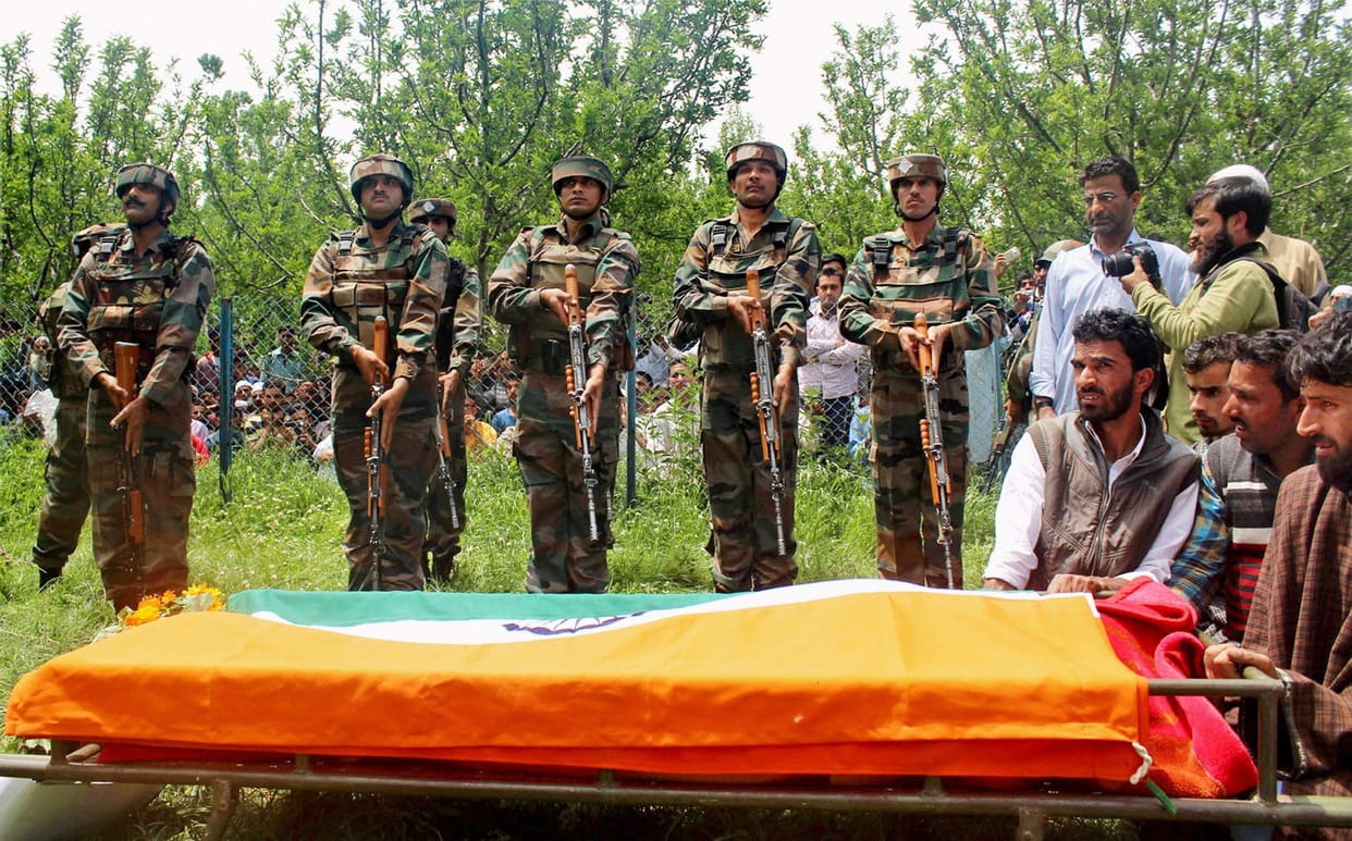 Wreath laying ceremony of Lt Ummer Fayyaz 