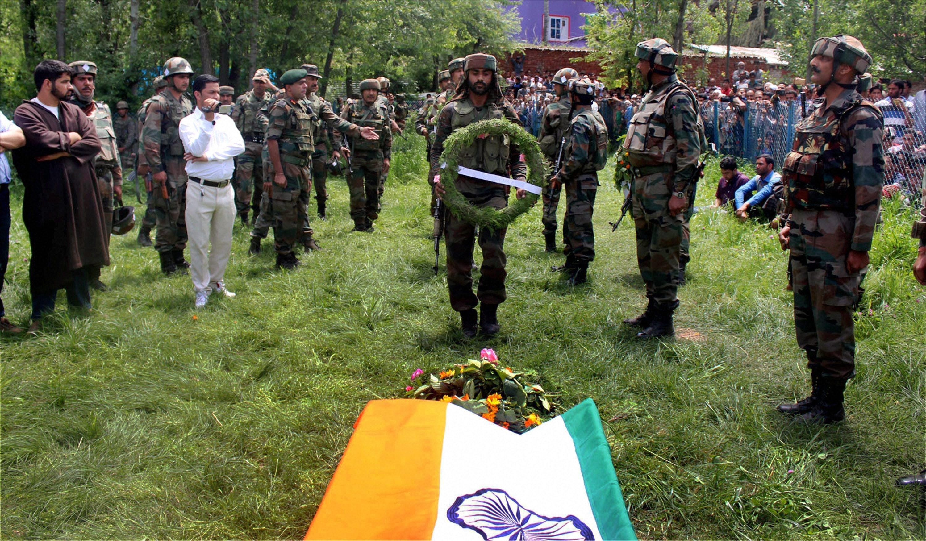 Wreath laying ceremony of Lt Ummer Fayyaz 