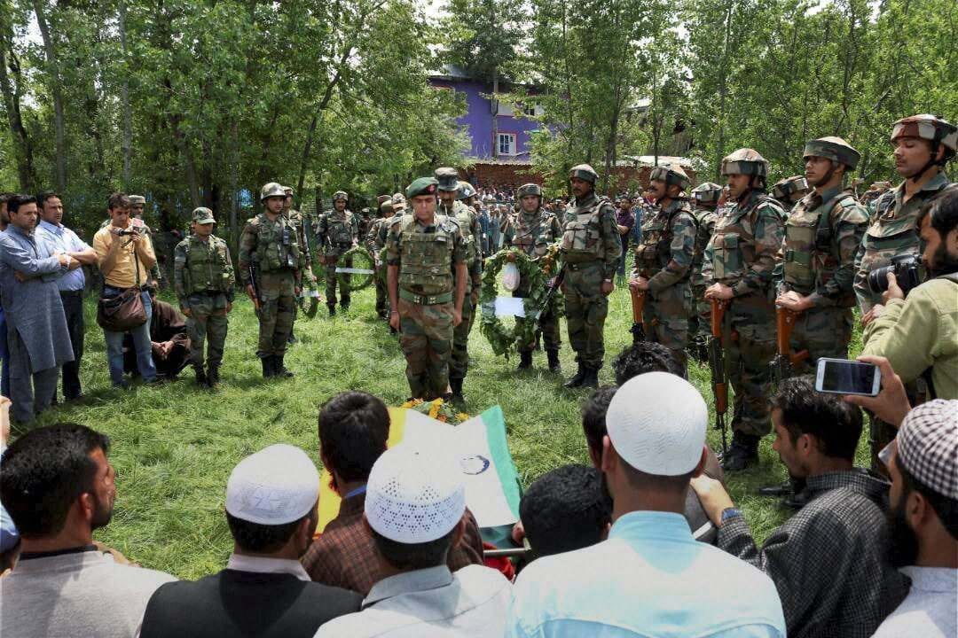 Wreath laying ceremony of Lt Ummer Fayyaz 