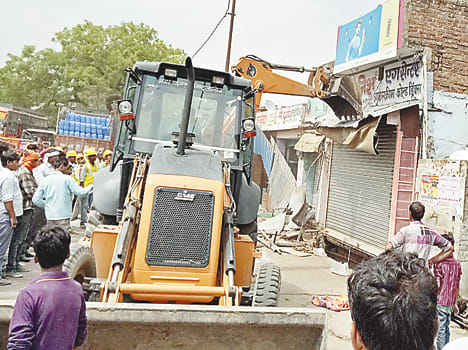 Traders' ruckus against encroachment campaign