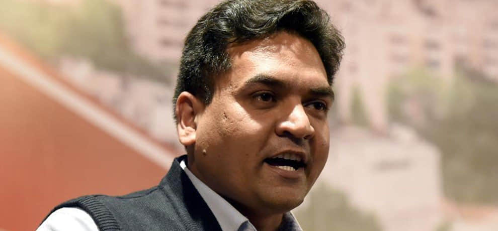 notice to former leader kapil mishra health minister filed defamation plea