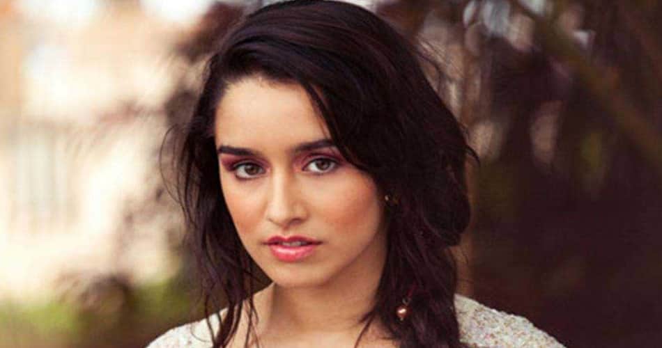 shraddha kapoor taken break from badminton due to foot injury