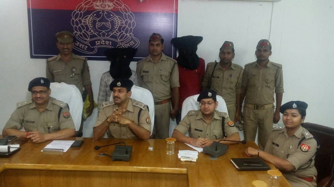 varanasi police caught hightech thief with 119 smartphone