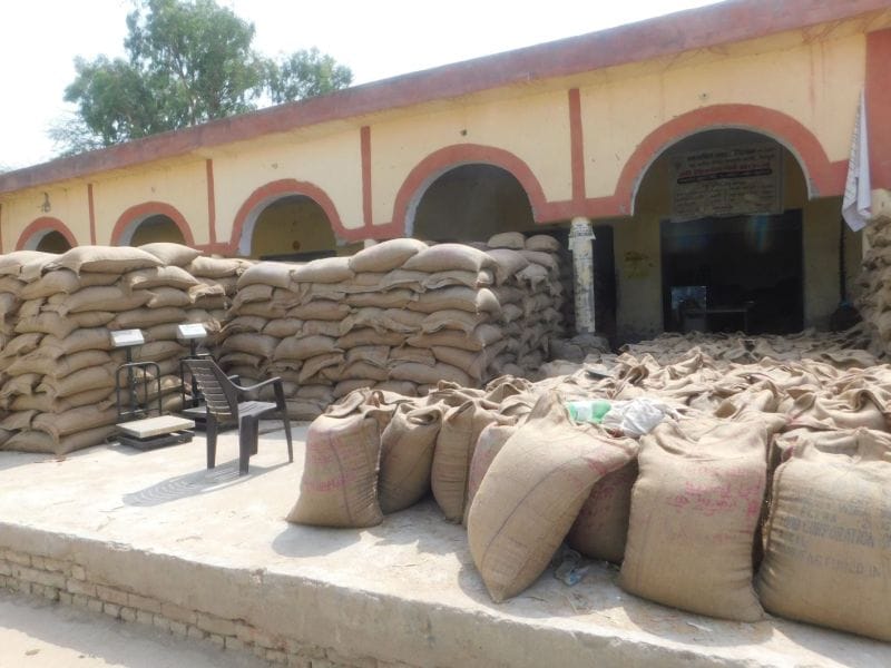 Wheat will be purchased by sacks from  quota shop help in gorakhpur