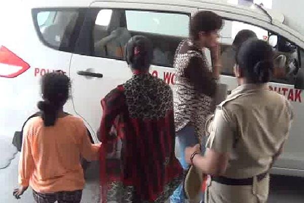 Step father raped his own daughter, rohtak news