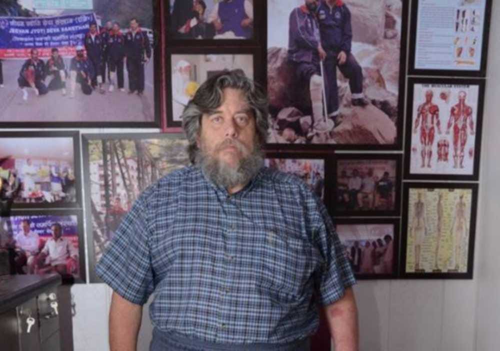 dr vijay nautiyal give new birth to 165 kg foreigner 