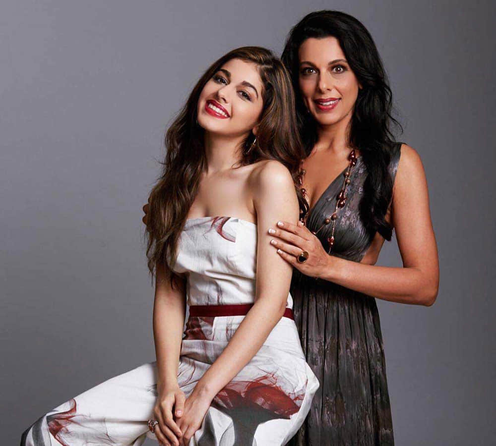 Pooja Bedi Enjoy Holidays With Fiancé Maneck Contractor In Goa Says Life Is Not Meant To Be Lived In Fear