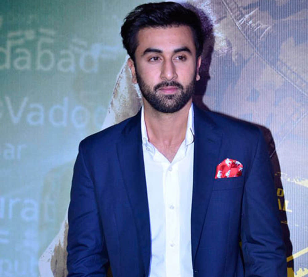 Rishi Kapoor makes a female fan cry Ranbir kapoor personally apologised