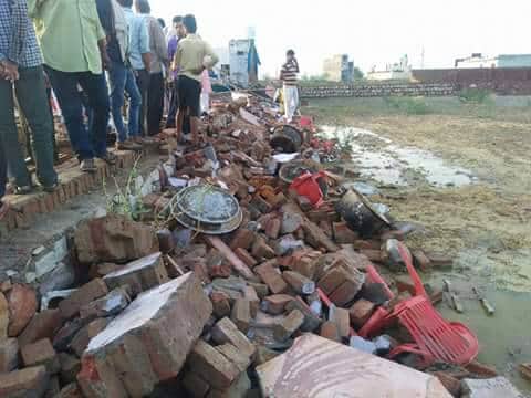 bharatpur incident-rescue operation undergoes with torch lights as there was no electricity