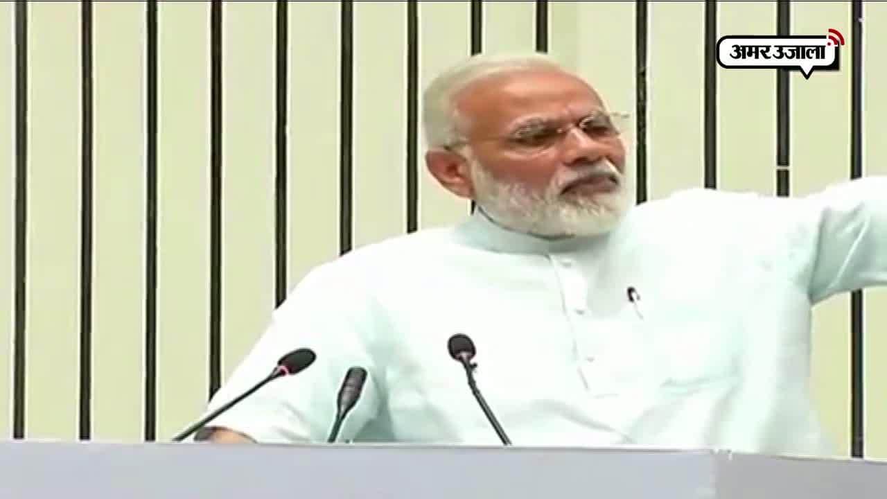 भ्रष्ट रेलवे अधिकारियों पर गिरी गाज