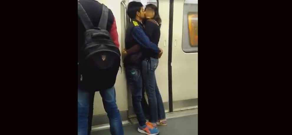 couple kissing in delhi metro video goes viral