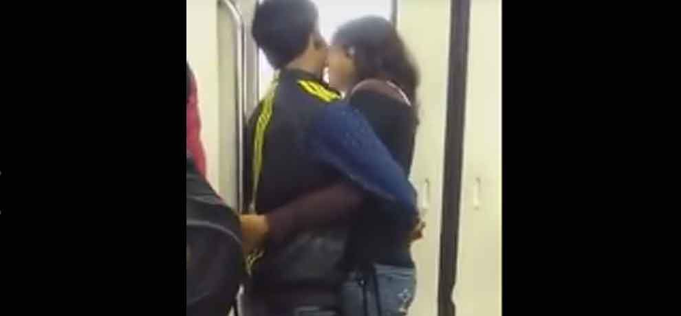 couple kissing in delhi metro video goes viral