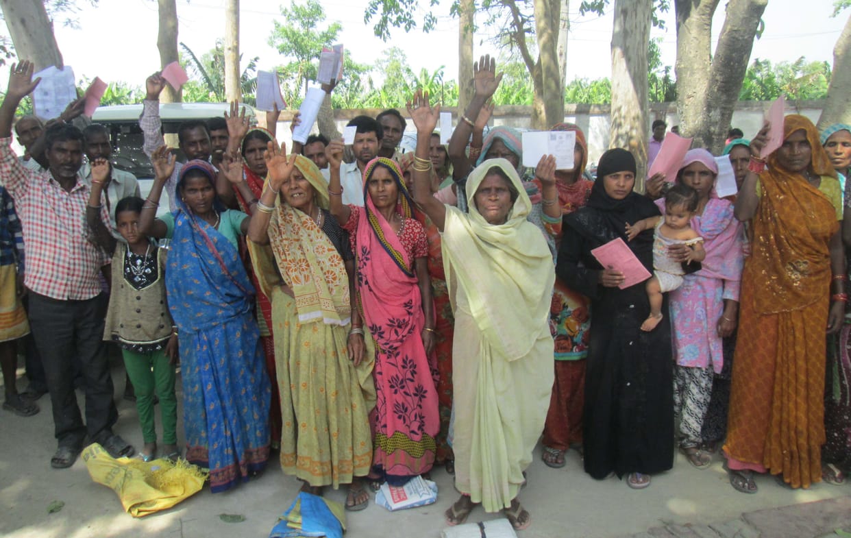 Ramiyabehad's card holders performed in block