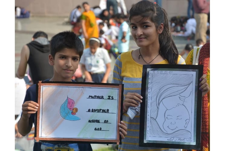  drawing competition for mother's day by amar ujala.