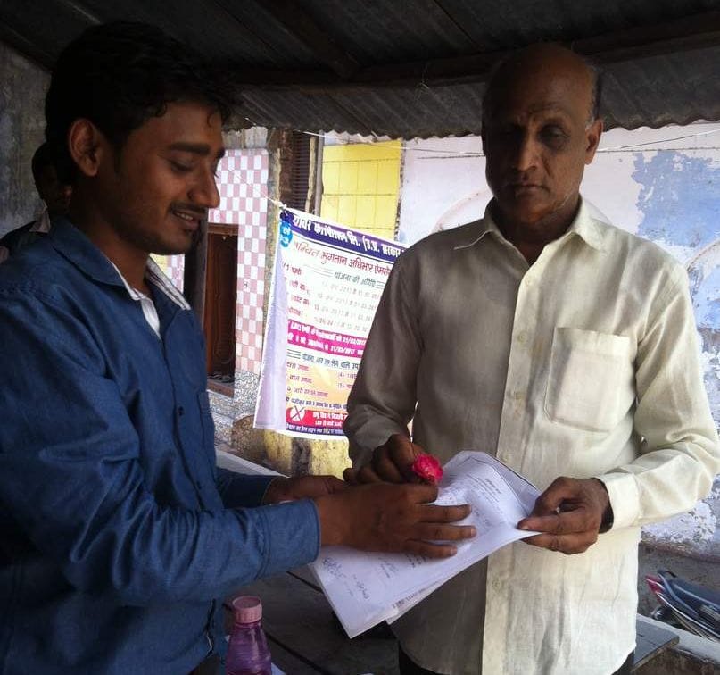 Electricity Department gives defaulters to defaulters