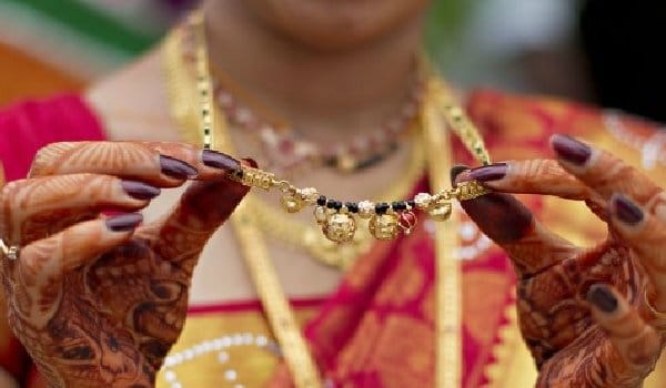 fraud with a woman in dehradun