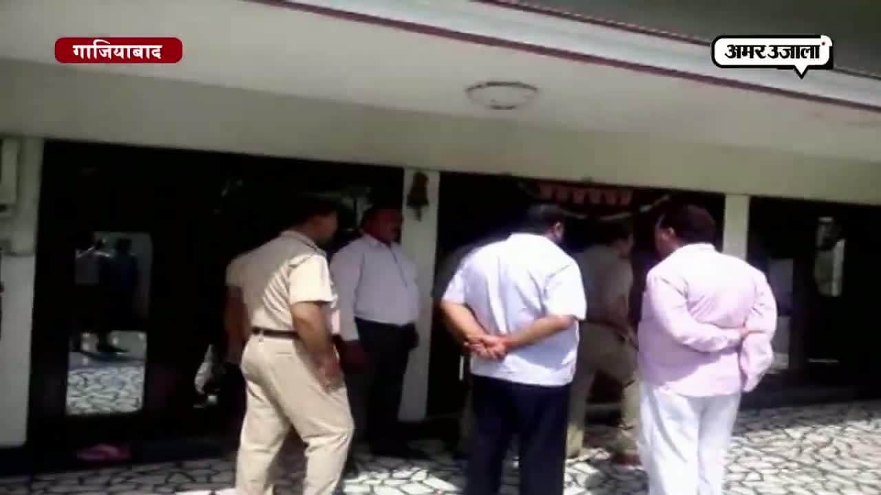 गाजियाबाद आईपीएस के पिता का मर्डर 