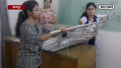 WORKSHOP IN INIFD TO TEACH NEW DESIGNERS HOW TO DECORATE HOME BY WASTE MATERIAL IN KANPUR