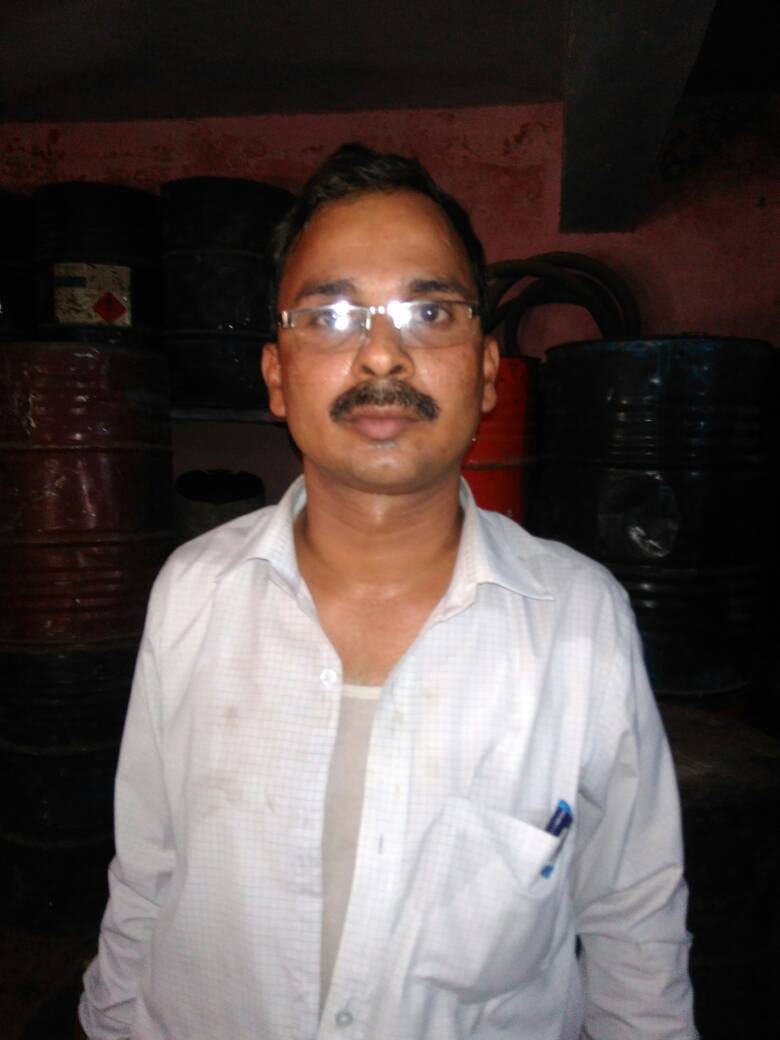 try to burn nayab tahsildar alive in etah district of up