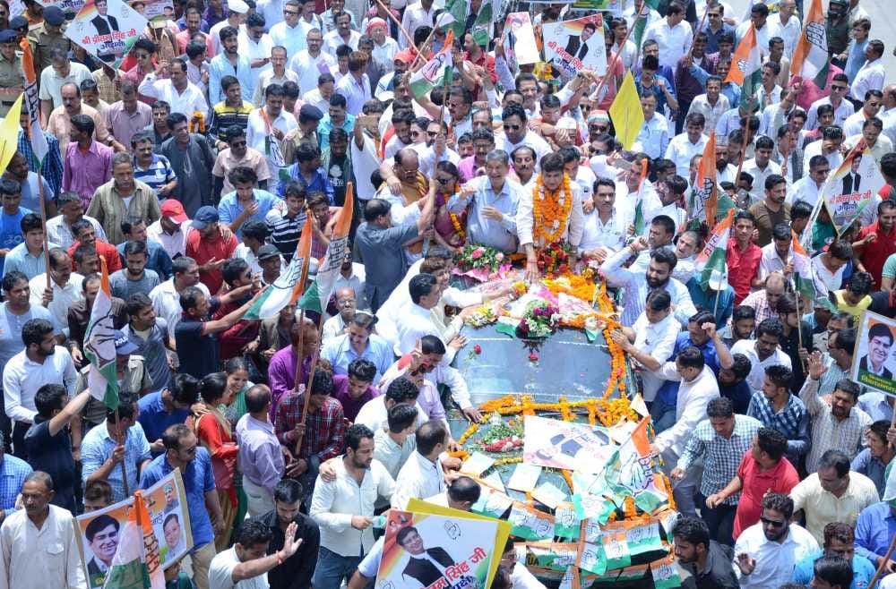 heavy crowd in pcc chief Pritam's Congratulatory Ceremony