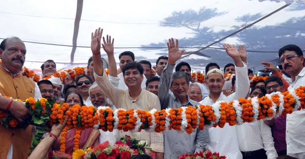 heavy crowd in pcc chief Pritam's Congratulatory Ceremony