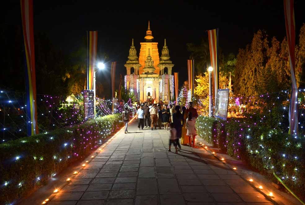 Buddha theme park auditorium become high tech