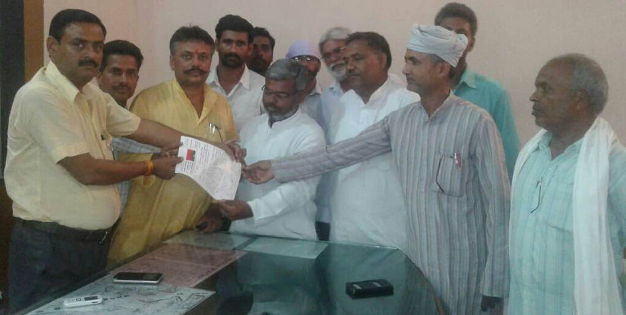 The SP gave a memorandum to the SDM