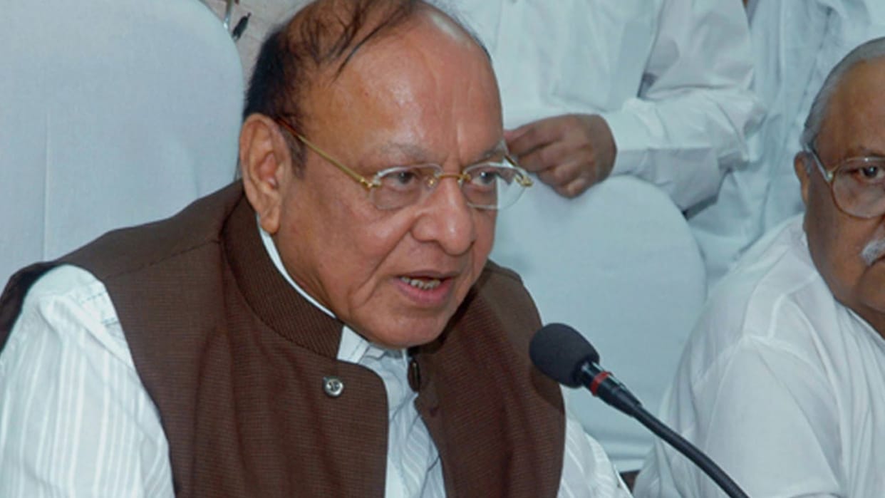 BJP to hold majority in the Gujarat Assembly elections and congress to lose says shankersinh vaghela