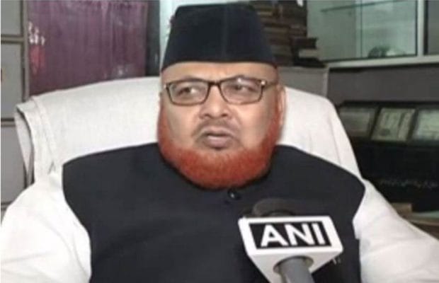  Kolkata: FIR against Shahi Imam Maulana Barkati for refusing to give up lal batti