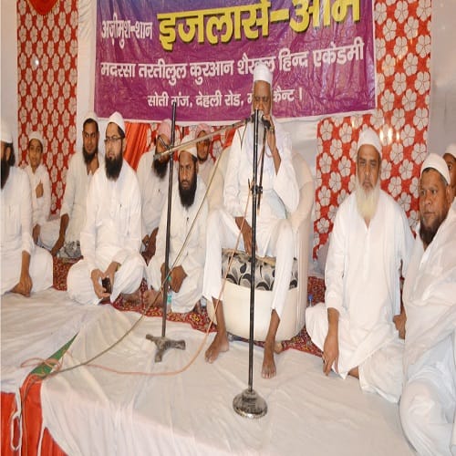 On the night of Gujrati Shab-e-Barat in Ibadat, see pictures