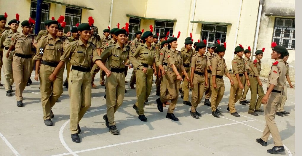 Not only the uniform of the army, but also the love of the country