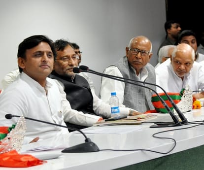 akhilesh yadav alleged BJP for weakening democracy.