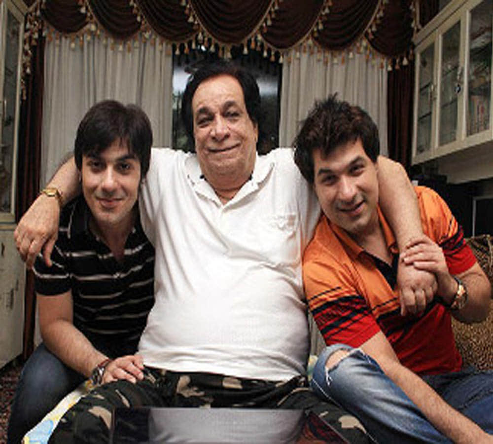 Actor Kader Khan son Sarfaraz Khan popular in theatre, production but flop in films