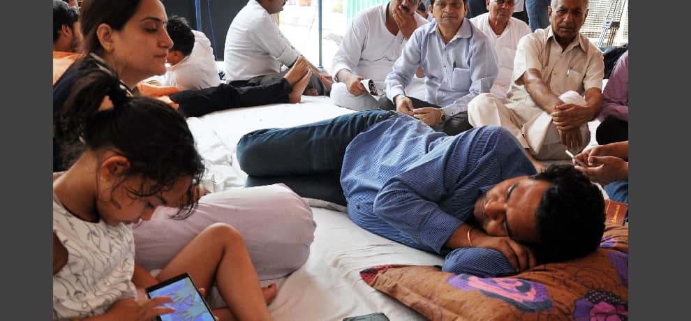 aap sacked minister kapil mishra health deteriorated during Hunger strike