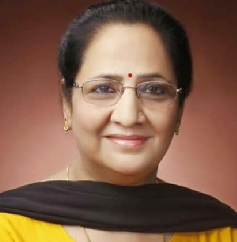 Ranikhet daughter becomes Mayor of Delhi 