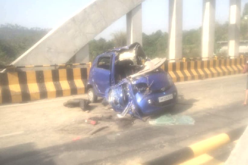 Two Killed in Nano Car Accident at Hamirpur.