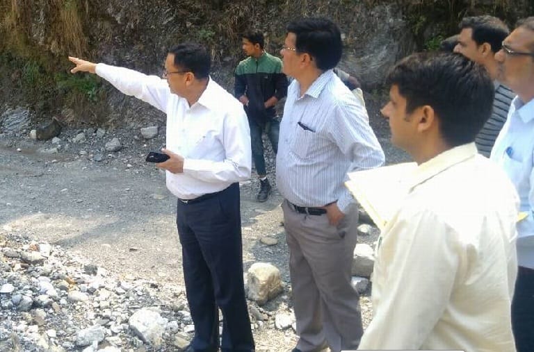 DM inspected demolished Pindal motorway