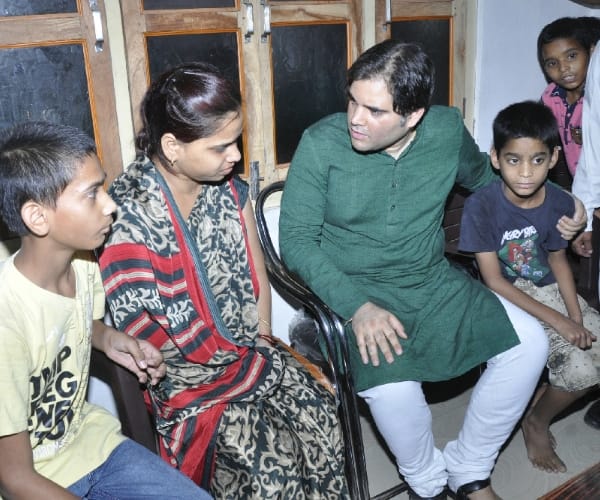 varun gandhi visits sultanpur and helped needy villagers