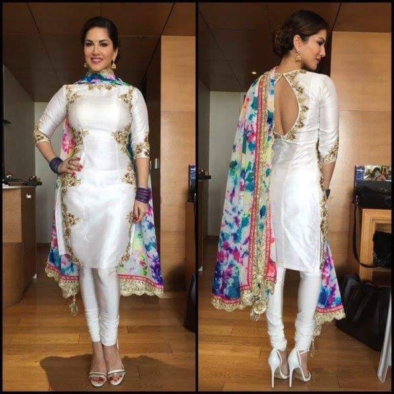 sunny leone looks beautiful in traditional dress