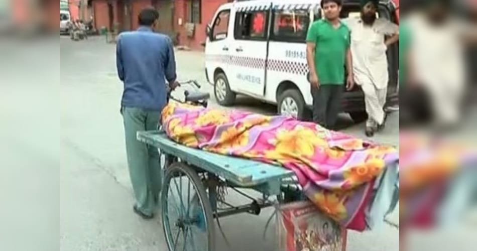 No cash, no ambulance, son compelled to carry father's body on cart