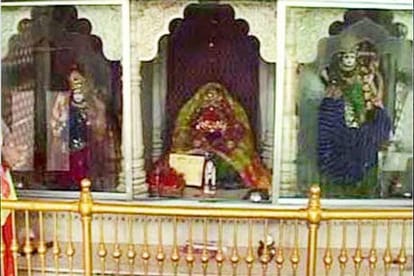 the only Hindu temple where worship of a Muslim woman .