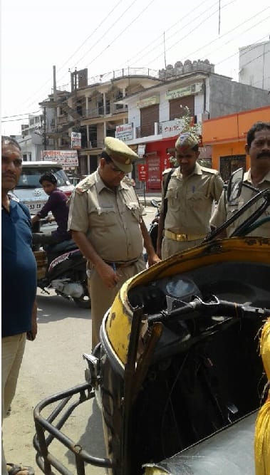 Many students injured in a road accident